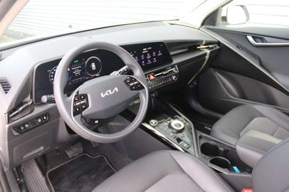 Car image 23