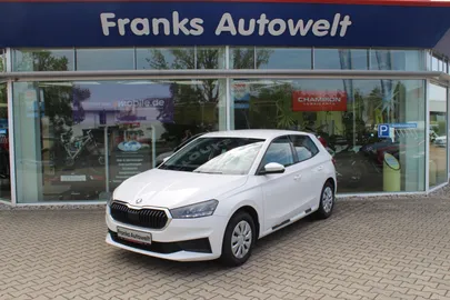 Car image 2
