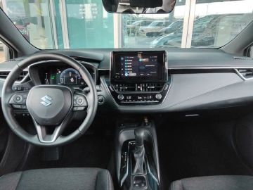 Car image 12