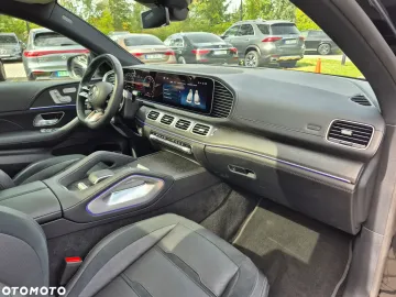 Car image 36