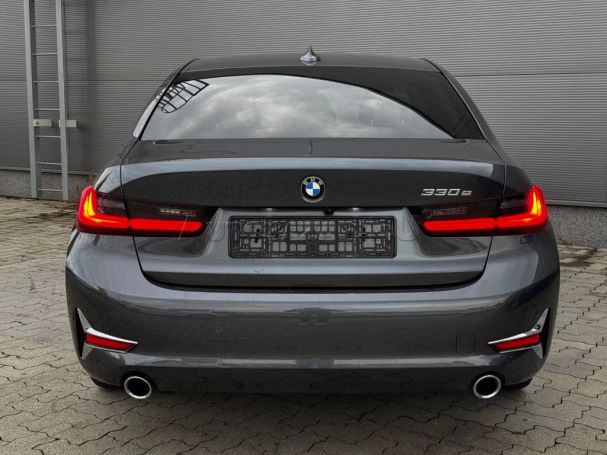 BMW 330 185 kW image number 8