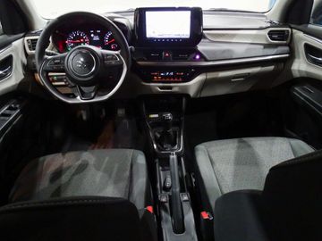 Car image 10