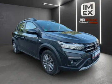 Car image 2