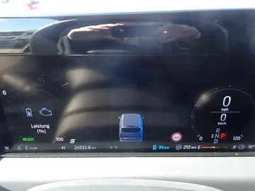 Car image 36