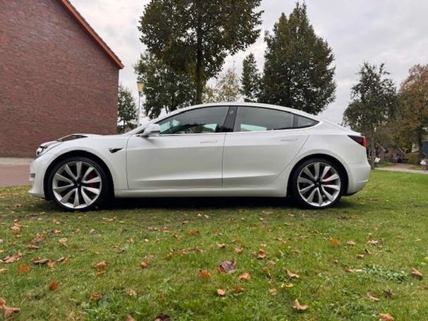 Tesla Model 3 Performance AWD 340 kW image number 4