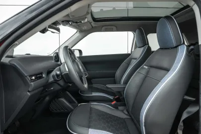 Car image 5