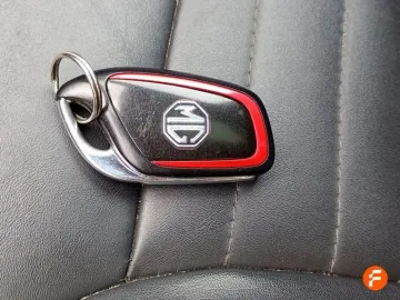 Car image 28