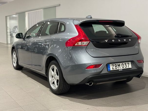 Volvo V40 T3 113 kW image number 2