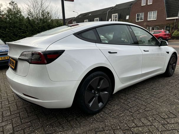 Tesla Model 3 60 Plus 239 kW image number 6