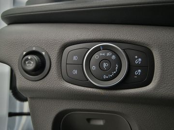 Car image 38