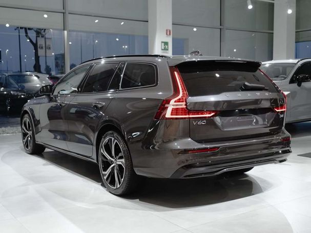 Volvo V60 B4 Plus 145 kW image number 3