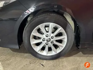 Car image 26
