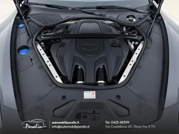 Car image 40
