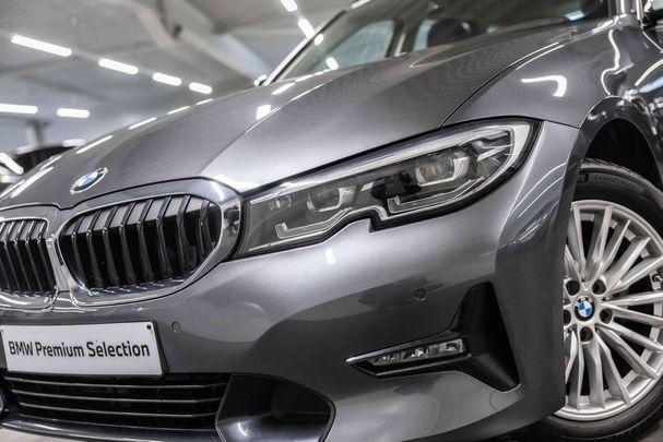 BMW 318i Touring 115 kW image number 26