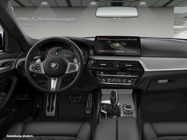 BMW 540i Touring xDrive 245 kW image number 4