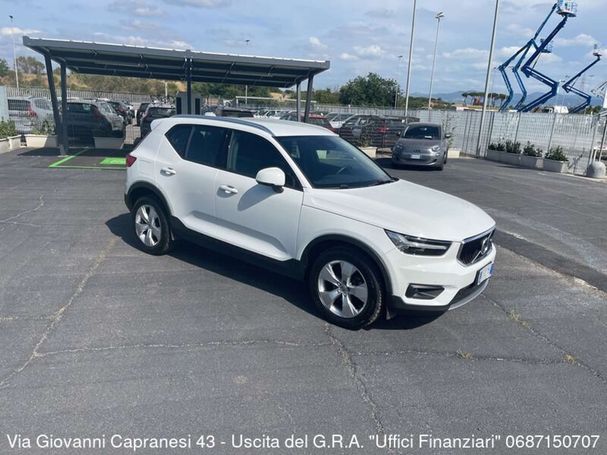 Volvo XC40 T2 Momentum 95 kW image number 7