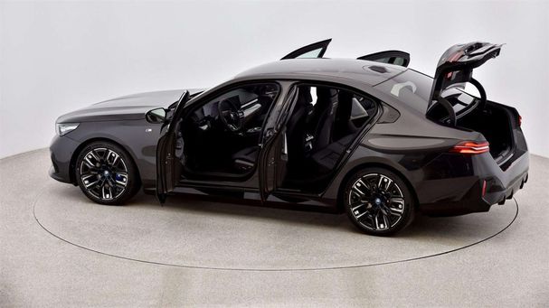 BMW i5 M60 xDrive 442 kW image number 22