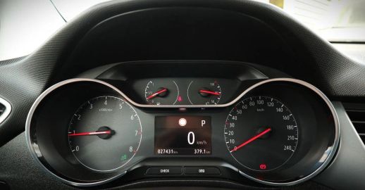 Car image 23