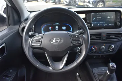 Car image 29