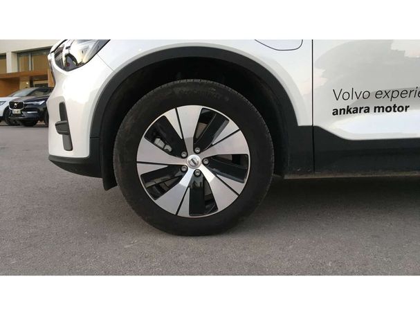 Volvo XC40 Recharge T4 155 kW image number 16