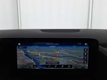 Car image 36