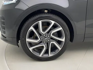 Car image 42