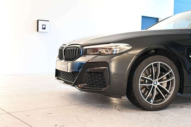 BMW 530 e 215 kW image number 12