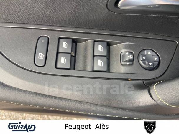 Peugeot 2008 PureTech 130 96 kW image number 9