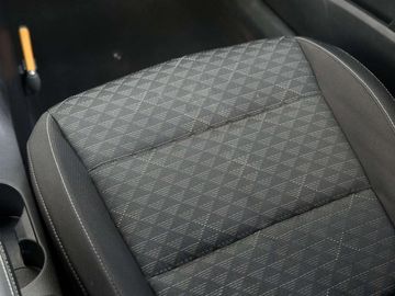 Car image 41