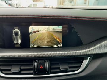 Car image 40