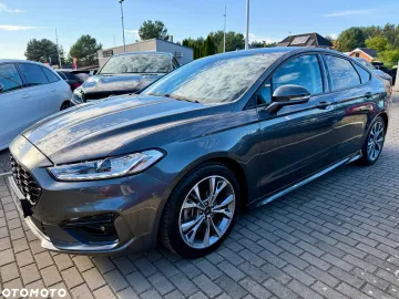 Car image 40