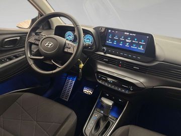 Car image 15