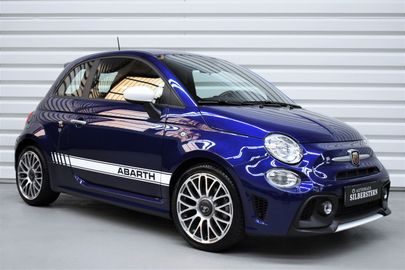Car image 2