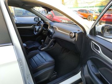 Car image 23