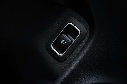 Car image 36