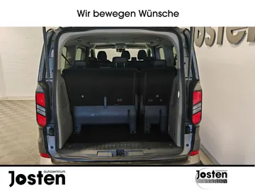 Car image 29