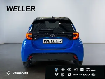 Car image 4