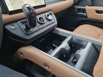 Car image 36