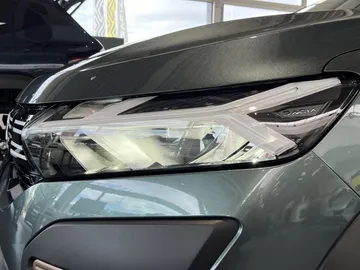 Car image 35
