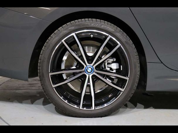 BMW 330 Touring M Sport 185 kW image number 5