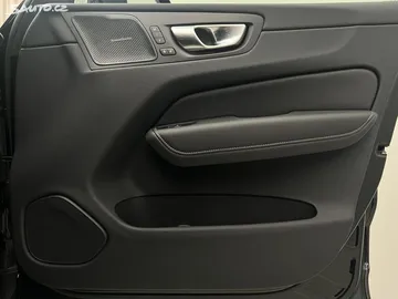 Car image 45