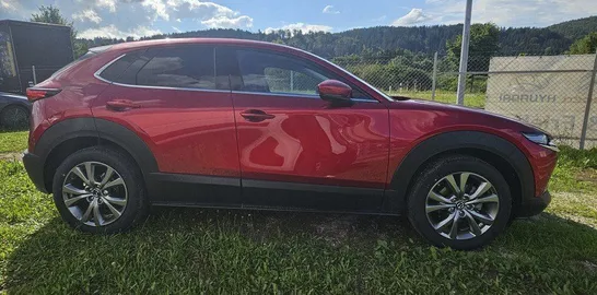 Car image 3
