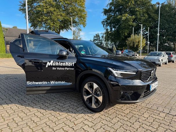 Volvo XC40 T2 Plus Dark 95 kW image number 8