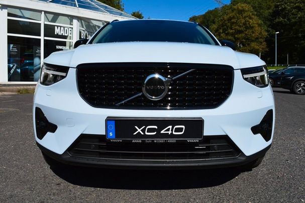 Volvo XC40 B4 Dark Ultimate 145 kW image number 3