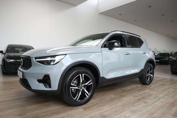 Volvo XC40 B3 Plus Dark 120 kW image number 1