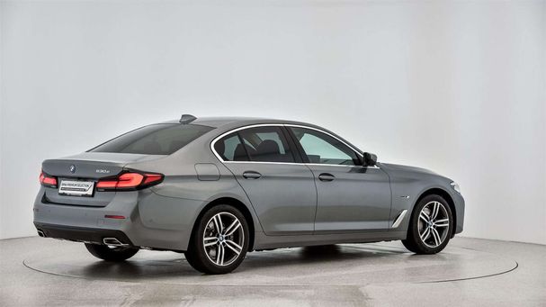 BMW 530 e 215 kW image number 12