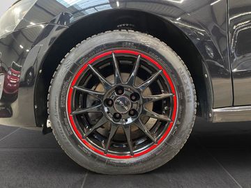 Car image 26