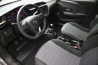 Car image 15