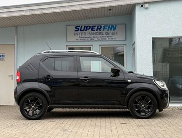 Car image 4