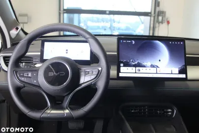 Car image 40